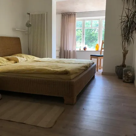 Gemuetliche Grosse 2 Mit Grosser Terasse In Seenaehe, Hoeristrasse 8 In 78343 גיינהופן